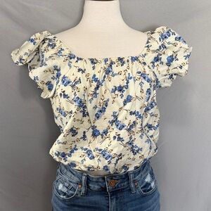 a new day Blue Floral Crop Top